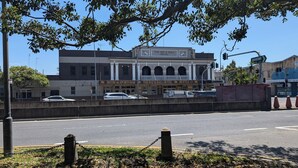 Exterior - The Bat & Ball Hostel (Redfern)