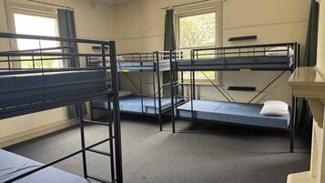 Gemeinsamer Schlafsaal (Mixed Dorm (6 beds)) | Bügeleisen/Bügelbrett, kostenloses WLAN