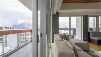 In-room safe, blackout curtains, iron/ironing board, free WiFi