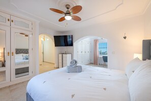 5 bedrooms, iron/ironing board, free WiFi, bed sheets