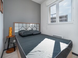 1 bedroom, free WiFi - Bright villa 6 ppl, garden, close to the sea (Sérignan)