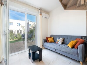 TV - Bright villa 6 ppl, garden, close to the sea (Sérignan)