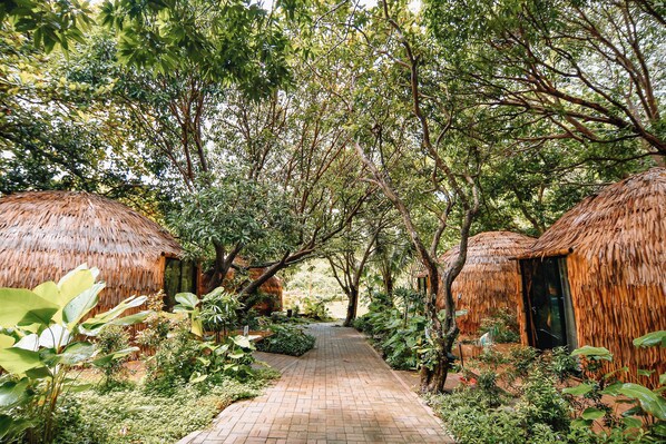 Exterior - The Dome Hotel - Caylabne (Ternate)