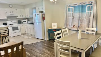 Microwave, oven, stovetop, coffee/tea maker