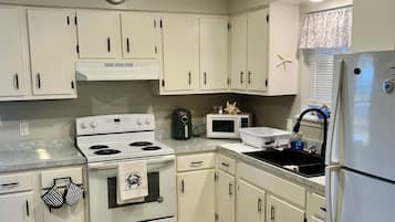微波炉、烤箱、炉灶、茶具/咖啡用具
