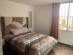 3 bedrooms, iron/ironing board, WiFi, bed sheets - Fantastic 3-bedroom apartment with WiFi in San Borja, Peru (Lima)