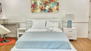 1 bedroom - Efficiency Bright BSMNT APT- DC 20m IAD-10m Metro (Reston)