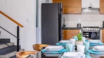 Deluxe Cottage, Garden View | Ruang makan