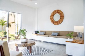 Cottage Deluks, pemandangan kebun | Area keluarga