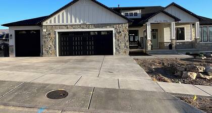 New construction- 1-bedroom 1 bath- basement apartment- clean and cozy!