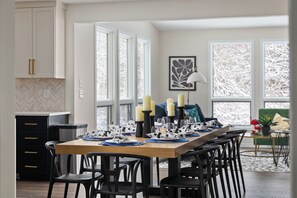 Dining - Swimming in Amenities (Laketown Township)