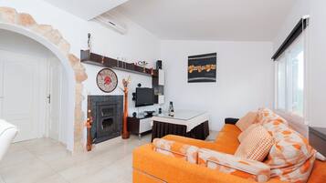 Villa | Opholdsområde | Pejs