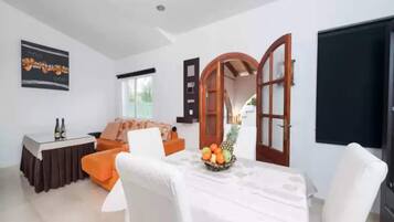 Villa | Sala de estar | Chimenea