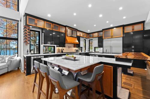 House (Multiple Bedrooms) | Interior