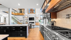 Unclassified image, 2 of 96, button - The Grand on Greenbay-7 Bedrooms Sleeps 20 Modern new Build (Mooresville)