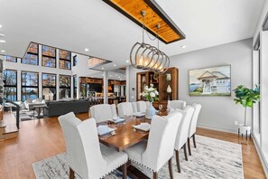 House (Multiple Bedrooms) | Interior - The Grand on Greenbay-7 Bedrooms Sleeps 20 Modern new Build (Mooresville)