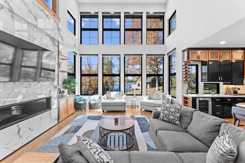 House (Multiple Bedrooms) | Front of property