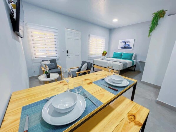 1 bedroom, WiFi, bed sheets