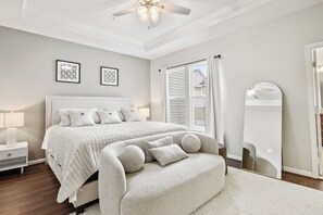 4 bedrooms, desk, iron/ironing board, free WiFi