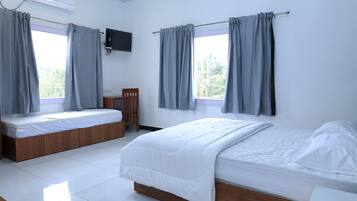 Family Double Room, Valley View | Desk, laptop workspace, free WiFi, wheelchair access