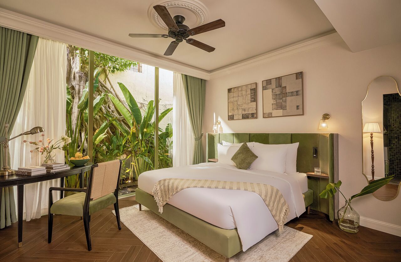 Superior kamer, 1 kingsize bed | Een kluis op de kamer, verduisterende gordijnen