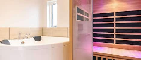 House | Spa treatment