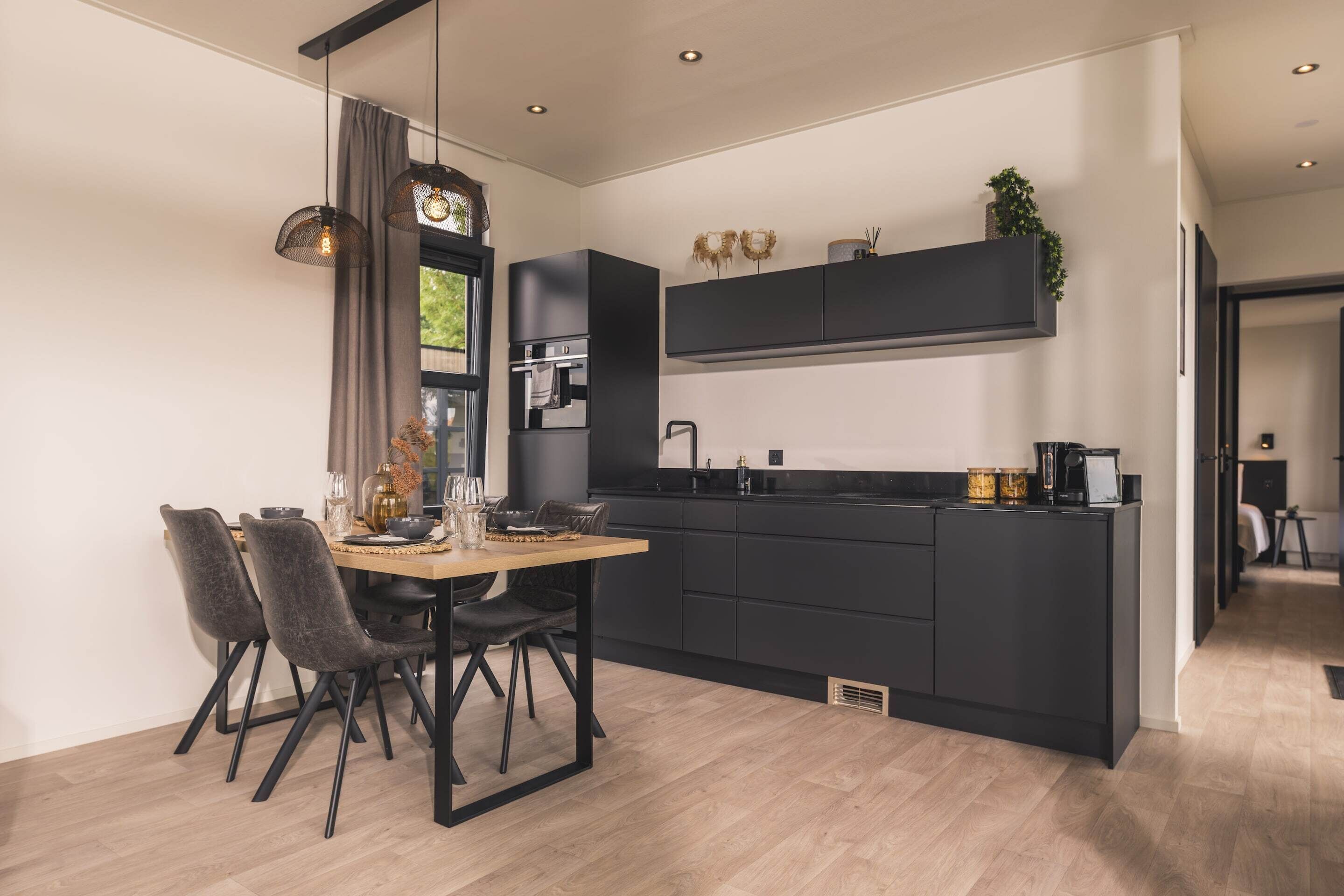 Kühlschrank, Mikrowelle, Geschirrspüler