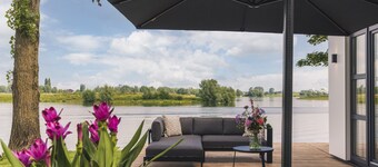 Luxurious Holiday Home Nearby the Lower Rhine