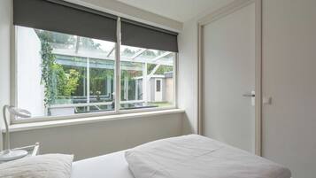 Bungalow phong cách cổ điển, 3 phòng ngủ | 9 phòng ngủ, trang bị nội thất với thiết kế riêng biệt, bộ trải giường