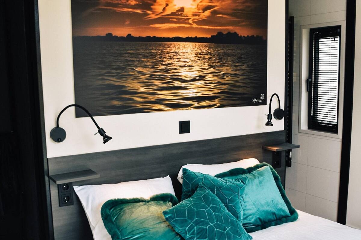 Comfort House, 2 Bedrooms | 5 bedrooms, individually furnished, bed sheets