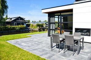 Comfort House, 2 Bedrooms | Balcony
