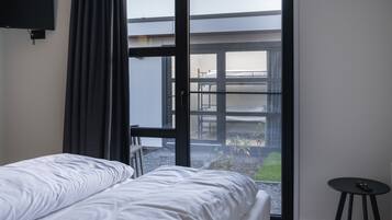 Classic House, 3 Bedrooms | 5 bedrooms, individually furnished, bed sheets