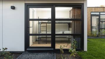 Classic House, 3 Bedrooms | 5 bedrooms, individually furnished, bed sheets