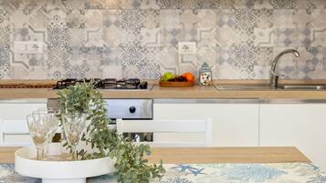 Frigorifero, forno, lavastoviglie, tostapane