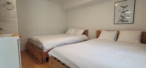 1 bedroom, desk, iron/ironing board, free WiFi