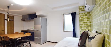 1 bedroom, desk, iron/ironing board, free WiFi