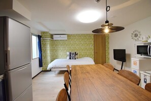 1 bedroom, desk, iron/ironing board, free WiFi