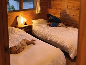 2 soverom, skrivebord, wi-fi (inkludert) og sengetøy