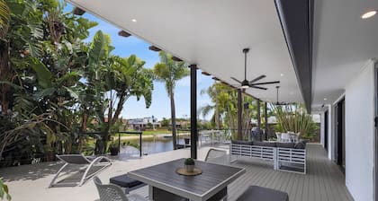 Waterside Oasis Broadbeach 5 Bedroom Water Views. Pet Friendly.