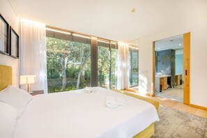 3 bedrooms, internet, bed sheets