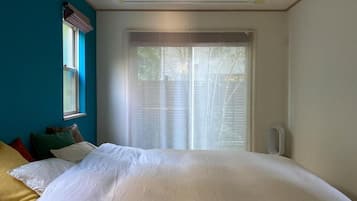 2 bedrooms, down duvets, individually decorated, individually furnished