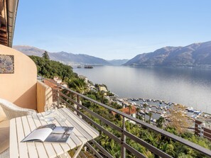 Outdoor dining - Brissago Blue by Interhome (Brissago)