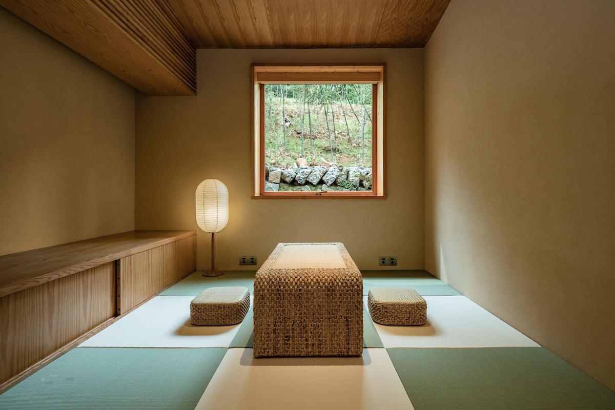 Suite Comfort, frigorifero, vista collina | 1 camera, ferro/asse da stiro, connessione Internet via cavo gratuita