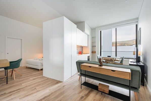 Desk, iron/ironing board, internet, bed sheets