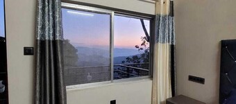 Sunset View Point Homestay