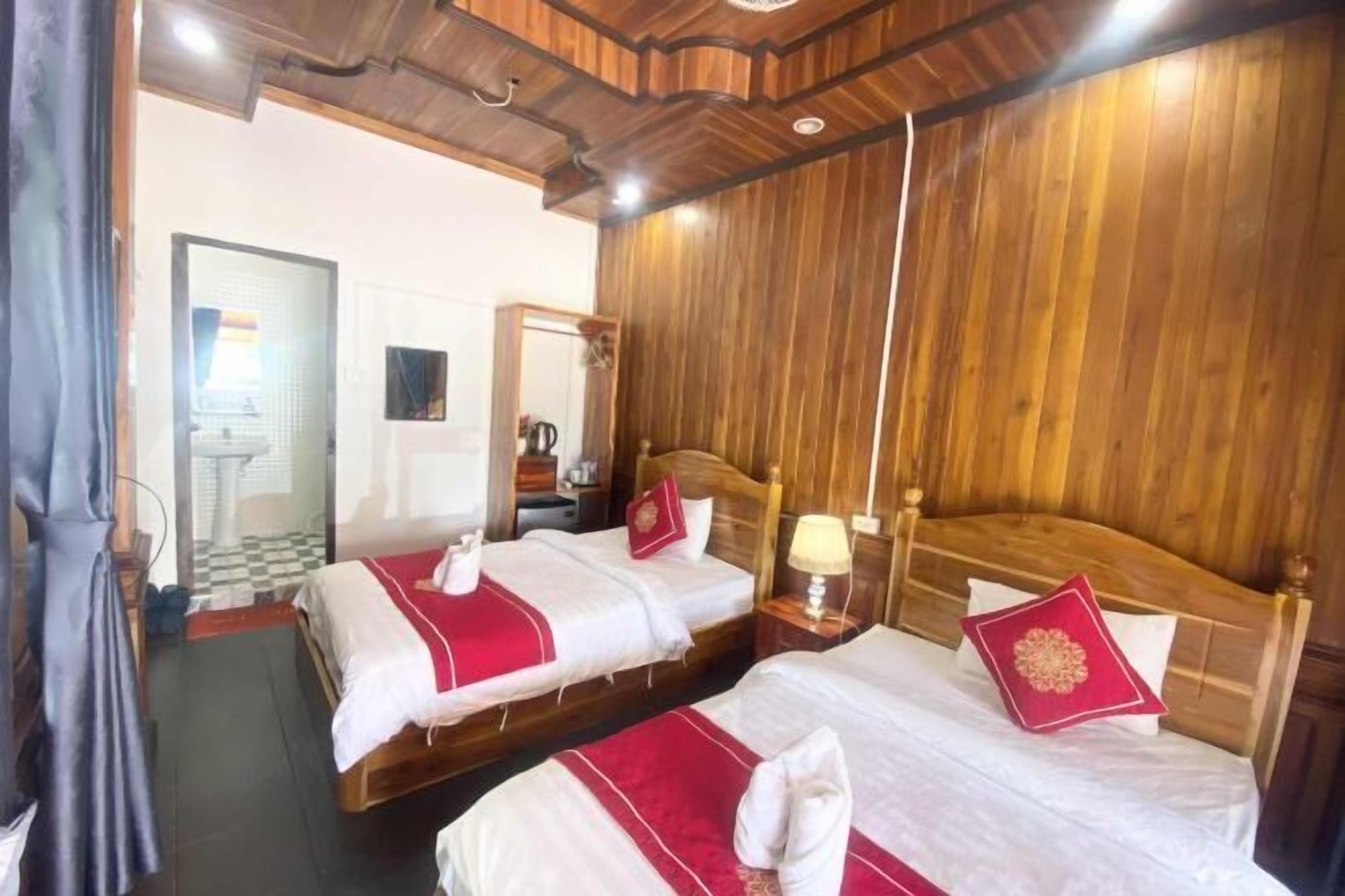 Bàn, khu vực làm việc phù hợp cho laptop 