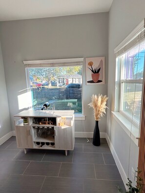 Interior - Chic Modern 3-bedroom Condo in Central Austin (Austin)