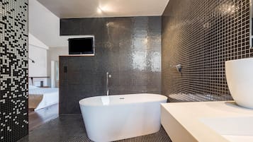 SĂšche-cheveux, serviettes fournies