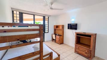 3 Schlafzimmer, Schreibtisch, Reisekinderbett, kostenloses WLAN