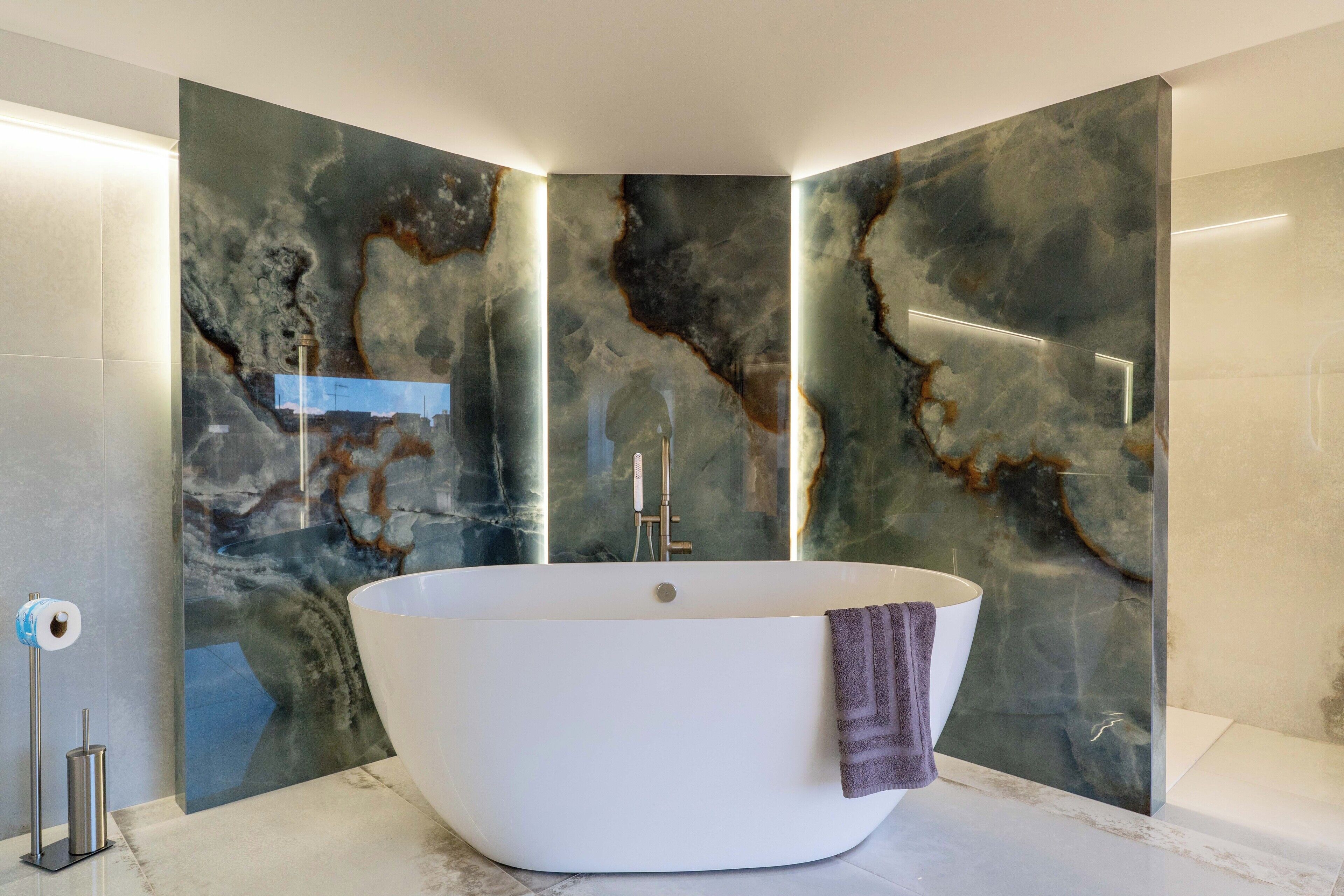 Premium Double Room, Private Bathroom, Courtyard View (Camilleri) | Bathroom | Free toiletries, hair dryer, slippers, bidet